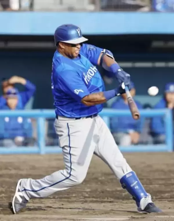 楽2―9D（7日）　ビシエドが一発含む3安打