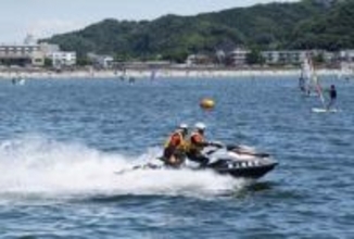 サーフィンの60歳男性心肺停止　神奈川、強風で流されたか