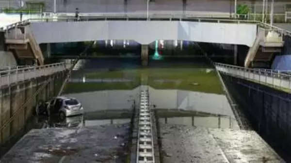 大雨で全国6カ所予防通行規制　国交省、千葉のアンダーパス冠水