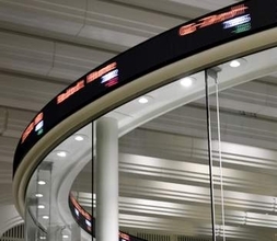 東証反落、2800円超安　午前終値は6万9602円
