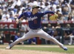 佐々木、7回1失点の好投　大谷2点打、村上は二塁打