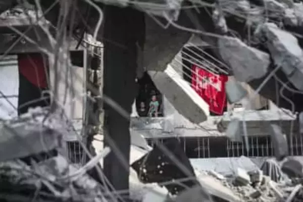 ガザで連日死傷者、ハマス反発　イスラエル、結婚式銃撃か