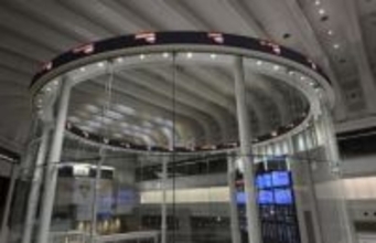 東証、午前終値は5万0144円　半導体銘柄に利益確定売りで反落