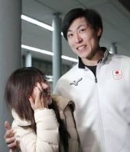 6位新濱立也に妻「頑張った」　スケート男子500メートルで