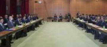 静岡の米軍訓練、受け入れ　地元首長ら、砲弾国道越え