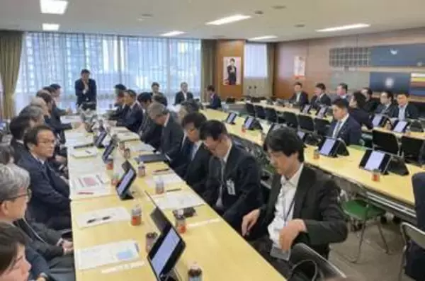 防衛費増、他国の予算も参考に　自民、新安保3文書へ論点整理
