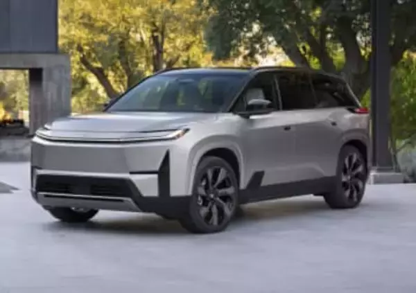 トヨタ、米で3列シートEV発売　ハイランダー、26年後半にも