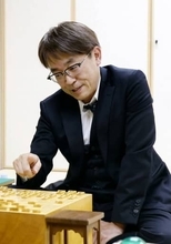 将棋の羽生、最多1600勝　節目の通算勝利数
