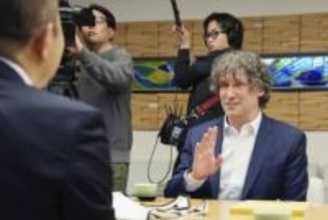 核の非人道性発信重要認識で一致　長崎市長と「終末時計」担当者