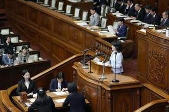 消費減税、衆院で論戦スタート　法案審議入り、飲食料品1％