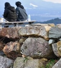 米子城跡石垣に「鯛石」　御利益ありそうと評判