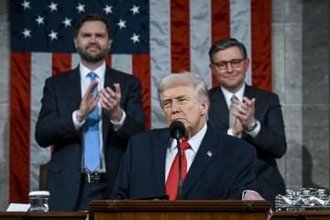 トランプ米大統領、高関税を継続　イラン核保有許さず