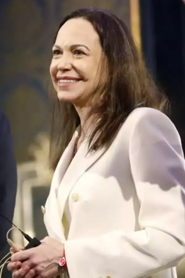 マチャド氏「必ずベネズエラに」　強権体制下、異例の出国