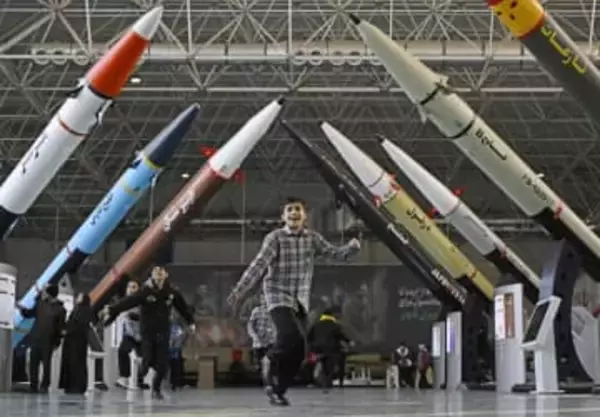 イスラエル交戦での兵器公開　イラン革命防衛隊、異例