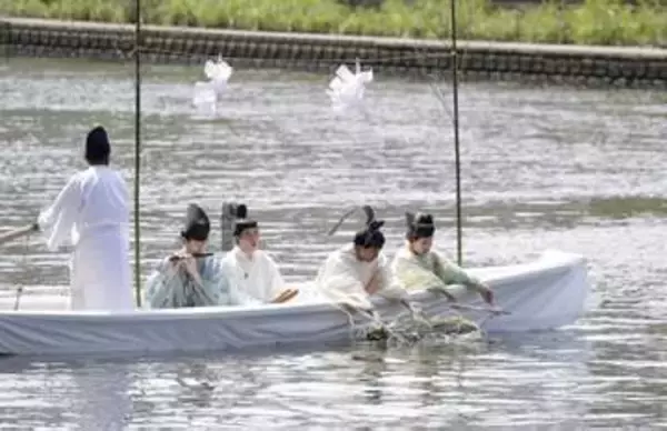 大阪に夏告げる天神祭開幕　鉾流神事で平安祈願