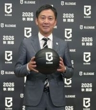 バスケ暴言や差別発言の抑止へ　Bリーグ審判員が集音マイク装着