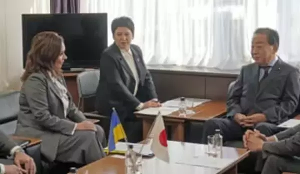 立民代表、支援継続を強調　ウクライナ議員と面会