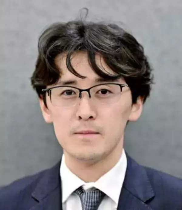 藤井敗れ、伊藤が白星発進　将棋の王位戦第1局