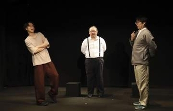 会社員、ちょうどいい劇場をつくる　届ける熱演、仲間との拠点