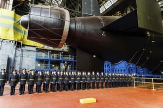 露母艦原潜ハバロフスクが進水