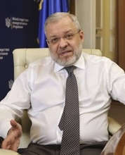 汚職疑惑の元エネ相拘束　ウクライナ、出国試み