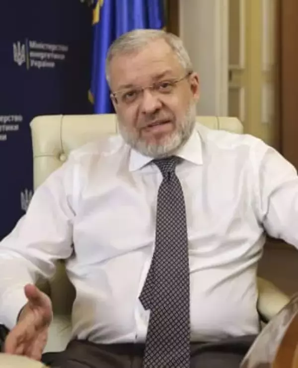 汚職疑惑の元エネ相拘束　ウクライナ、出国試み