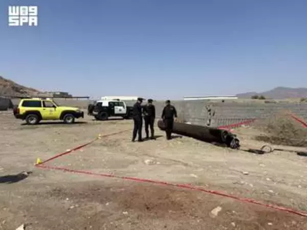 サウジ空港攻撃とフーシ派　首都、運用再開日に
