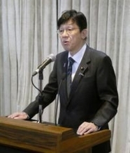 行政事業の公開点検終了　担当相「予算編成に反映」