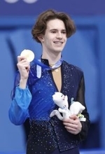 シャイドロフが望外の金　SP5位から大逆転