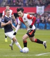 上田綺世は終盤まで出場　サッカーのオランダ1部