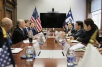 米に関税引き上げ回避を要請　赤沢氏、商務長官と会談