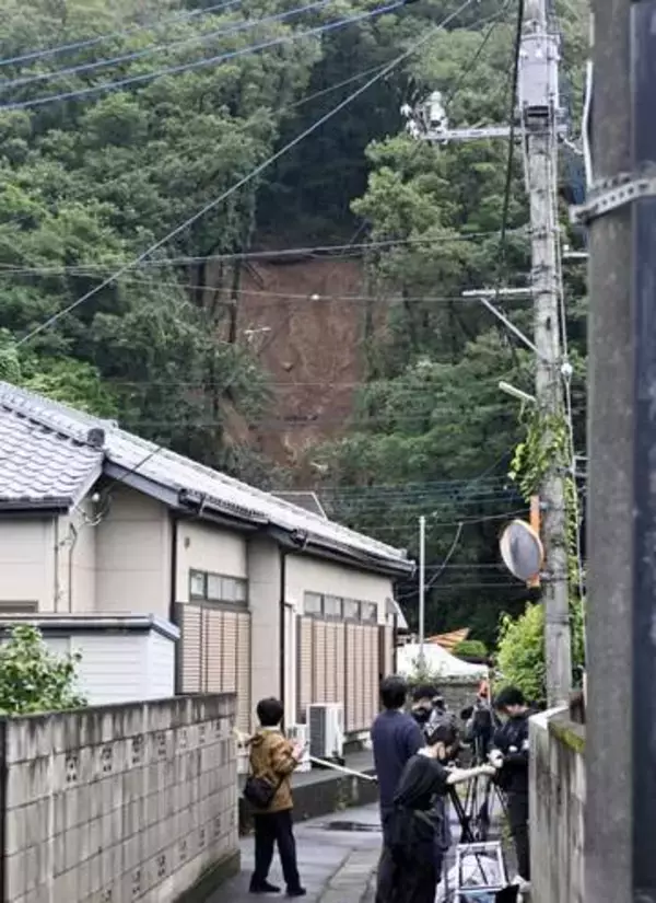 栃木・群馬で豪雨被害相次ぐ　山崩れ住宅倒壊、夫婦不明