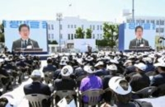 李大統領「崇高な精神忘れない」　160人超殺害の光州事件46年