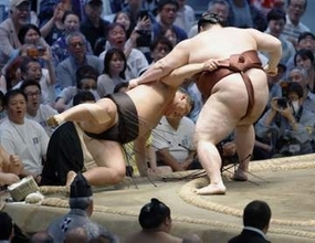 横綱豊昇龍が休場、6敗と不振　2場所連続、霧島は不戦勝