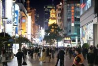 世銀、中国の成長率予測引き上げ　25年は4.9％