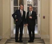 英の前大使、就任前調査で不適格　米富豪エプスタイン氏と関係