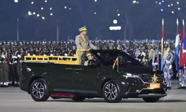 スーチー氏「恩赦」で減刑　ミャンマー、政変前の大統領釈放