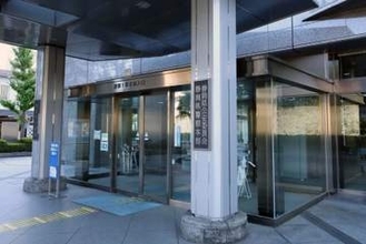 静岡の5人殺人未遂容疑、追送検　工場刺傷、つえ先端にナイフ