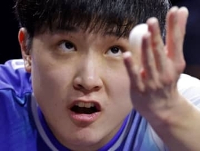卓球、張本智和が準決勝へ　WTTファイナル