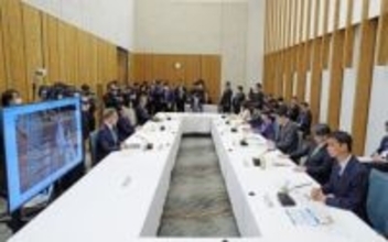 26年度の財政赤字8千億円　巨額補正で黒字予想から一転