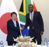 「茂木外相、鉱物供給網の強化確認　南アフリカで閣僚と会談」の画像1