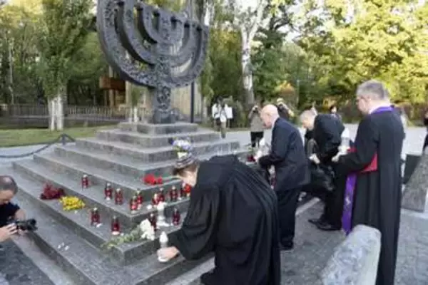 ユダヤ人大虐殺から85年　ウクライナ、侵攻で記憶継承課題