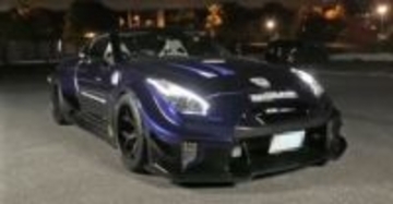 違法スポーツカー運行疑いで逮捕　訪日客の観光ツアーで、改造車