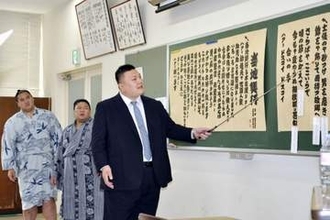 教習所で相撲甚句の授業が復活　美声の春日山親方が講師