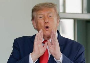 海峡通過の対価要求、事実上撤回　トランプ大統領、SNSで