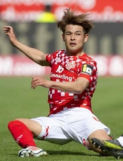 佐野海舟、先制点アシスト　サッカーのドイツ1部