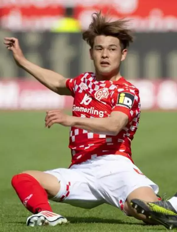 佐野海舟、先制点アシスト　サッカーのドイツ1部