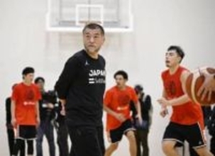 バスケ男子代表、合宿を公開　桶谷新監督が就任後初練習