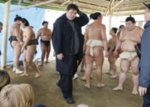 異常事態、角界師匠の暴力行為　「決別宣言」後もやまず