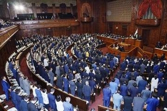 コメ「需要に応じ」食糧法改正案　衆院通過、一定量保管義務付けも